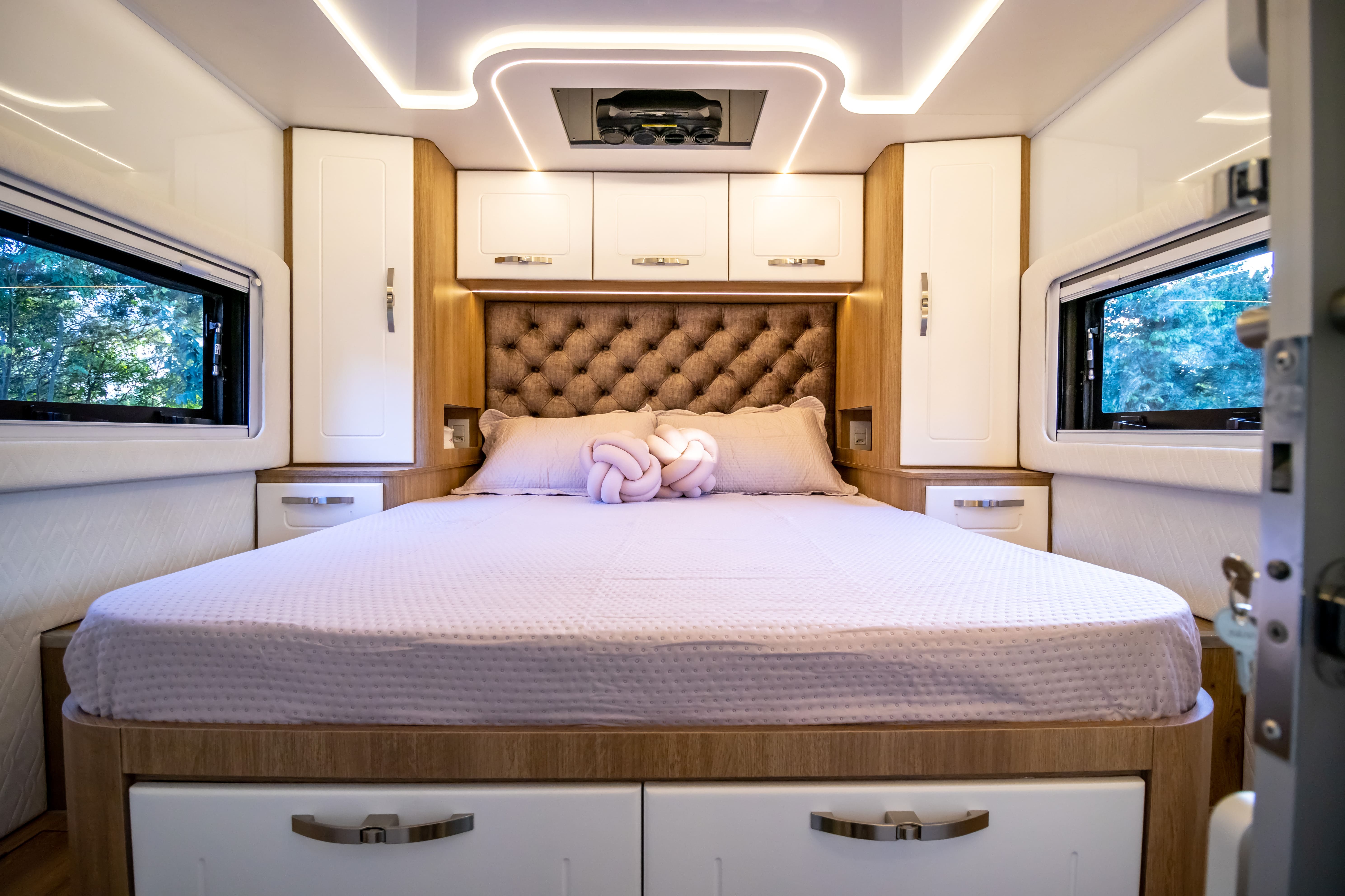 Quarto com Corredor